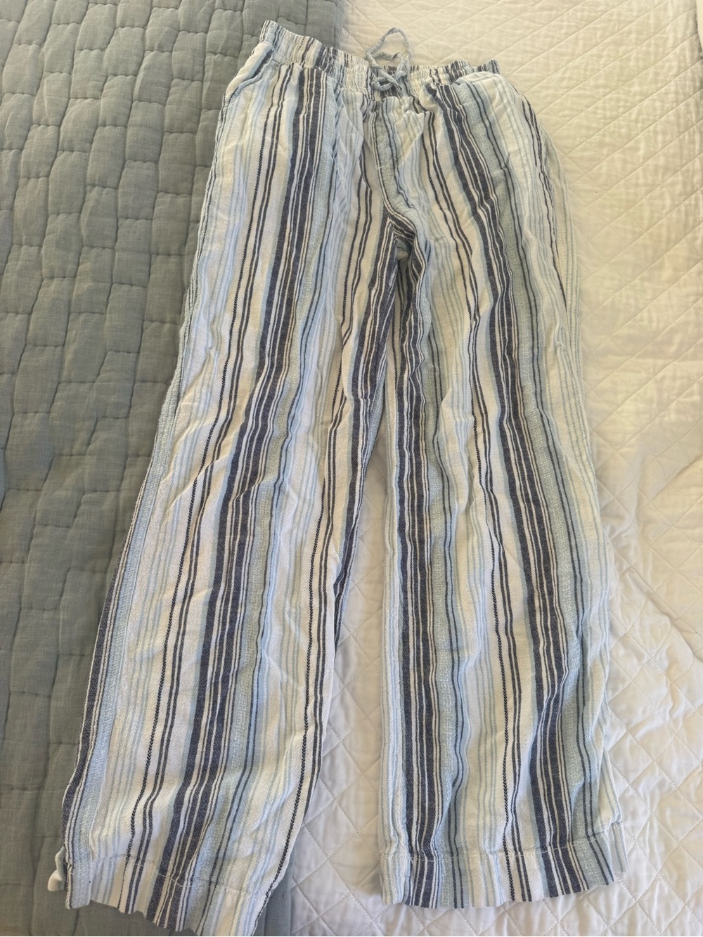 Briggs Linen/Cotton blend Light Blue & Navy Striped Pull-On Pants